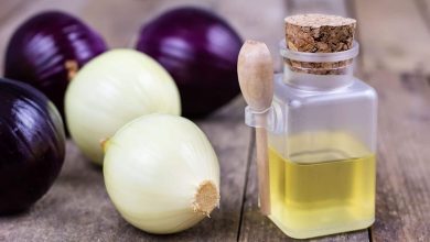 Le secret des bienfaits de l’huile d’oignon pour les cheveux