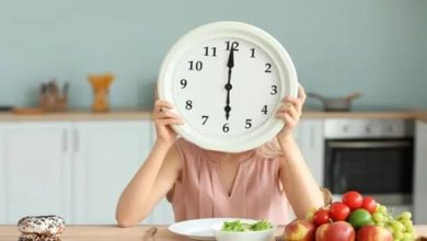 Dîners d’hiver : manger après 18h sans danger sous conditions