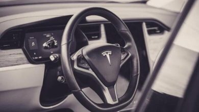 Tesla envisage un toit connecté à Starlink