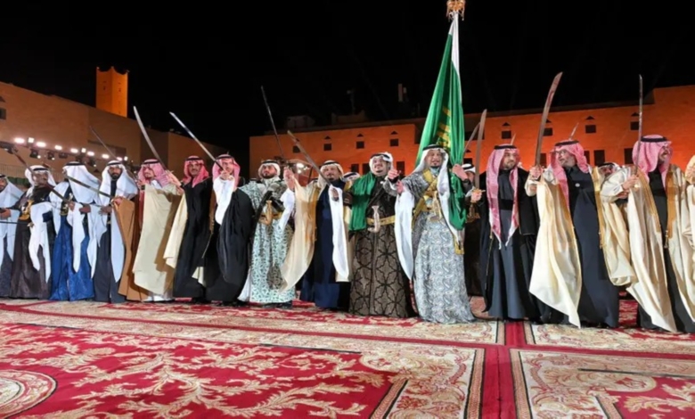 La Ardah saoudienne célèbre la Journée de la Fondation au Palais Al-Hukm