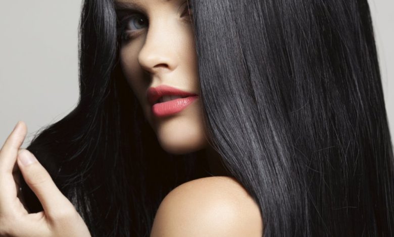 Extensions capillaires ou perruque : beauté authentique ou illusion temporaire ?