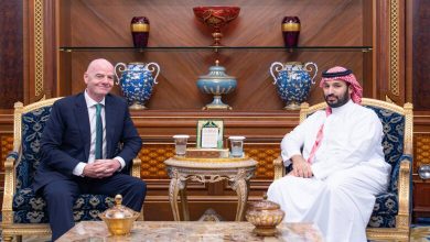 Le Prince héritier rencontre le président de la FIFA