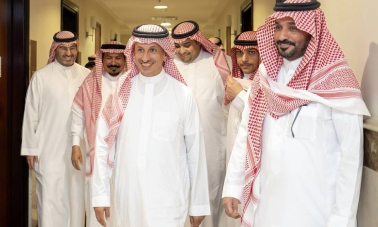 Le ministre du Tourisme inspecte les hôtels temporaires pour les pèlerins à La Mecque