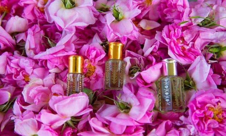 La fabrication de l’eau de rose de Taïf : un héritage séculaire