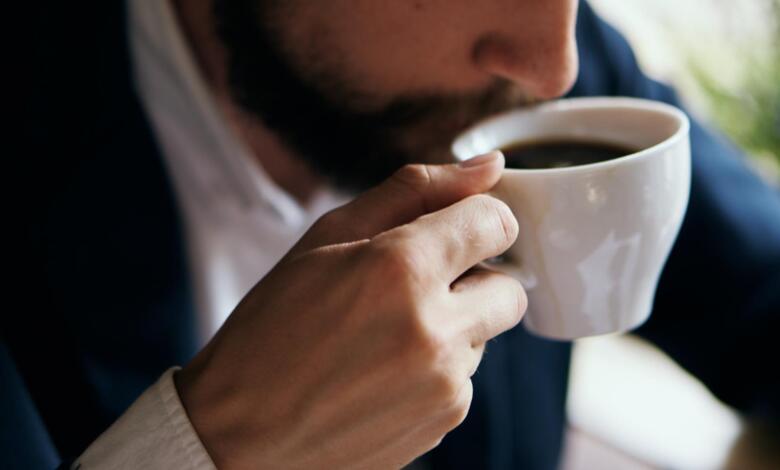 Café et appétit : de nouvelles révélations sur ses effets
