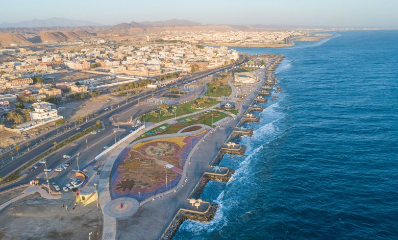 La façade maritime d’Al-Laith : un pôle balnéaire qui renforce le tourisme et la qualité de vie