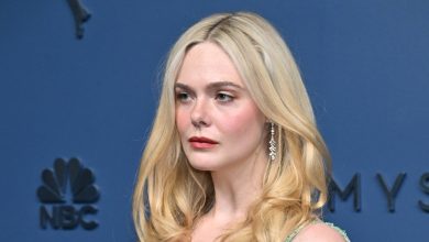 Les plus beaux looks beauté des stars aux Emmy Awards 2026