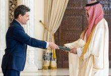 L’ambassadeur saoudien en Roumanie présente ses lettres de créance